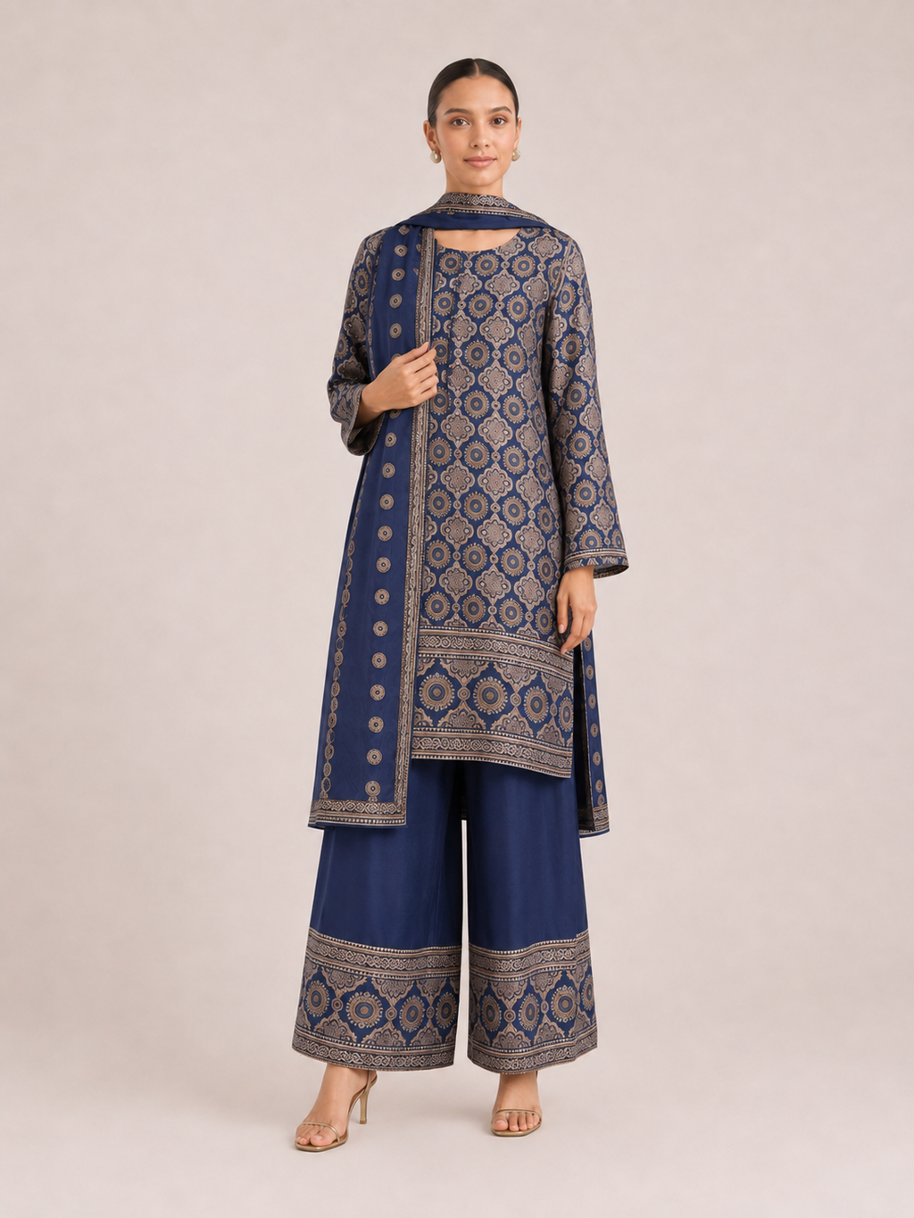 Mehr Navy Medallion Three-Piece Suit